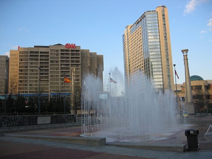 02 Centenial park and fountain.JPG
